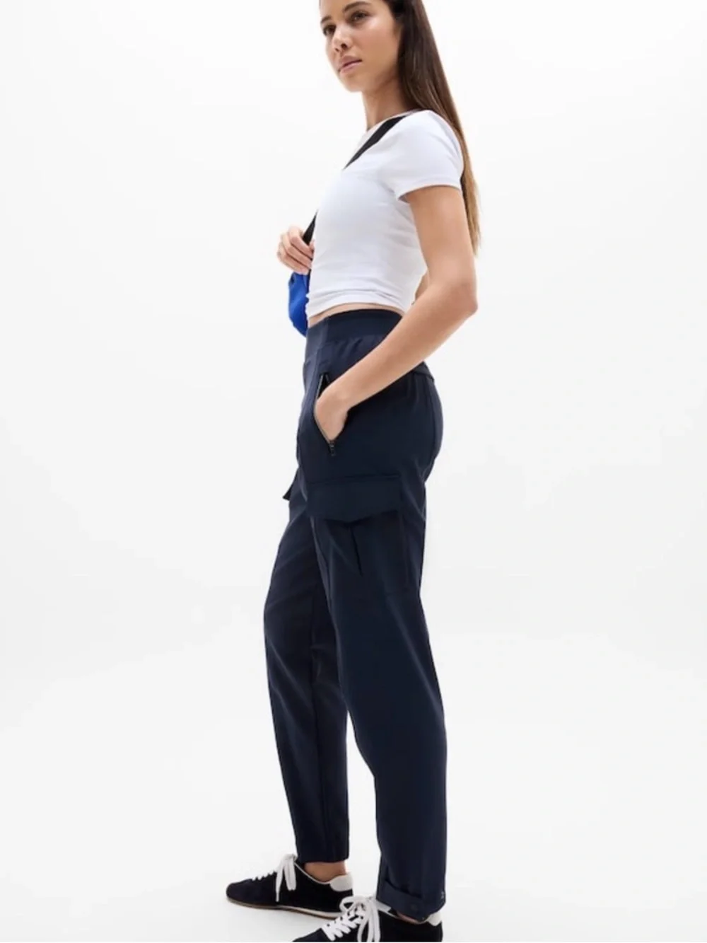 Athleta Endless High Rise Cargo Pant
Textured, stretch fabric in a tapered 6 - Picture 2 of 14